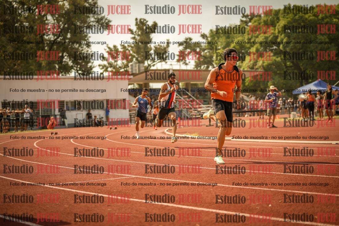 Fotos de los 400 m llanos de varones