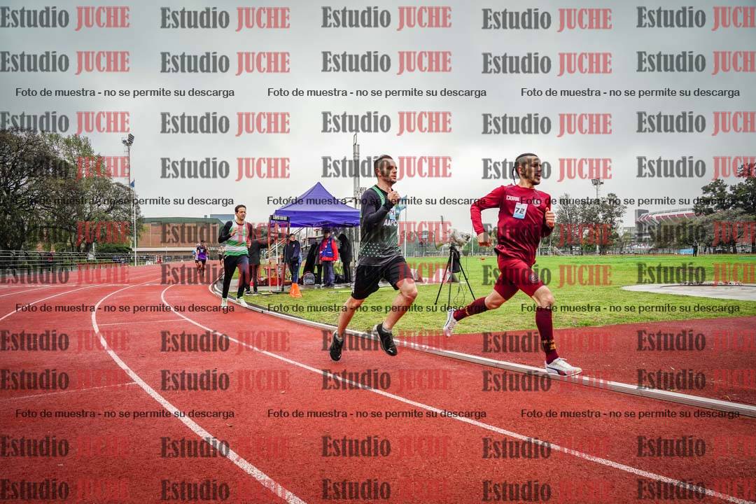Fotos de los 800 m llanos de varones