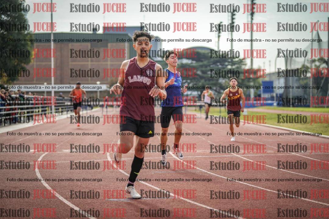 Fotos de los 400 m con vallas de varones