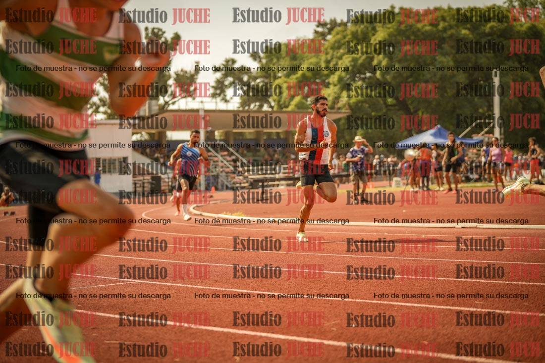 Fotos de los 400 m llanos de varones