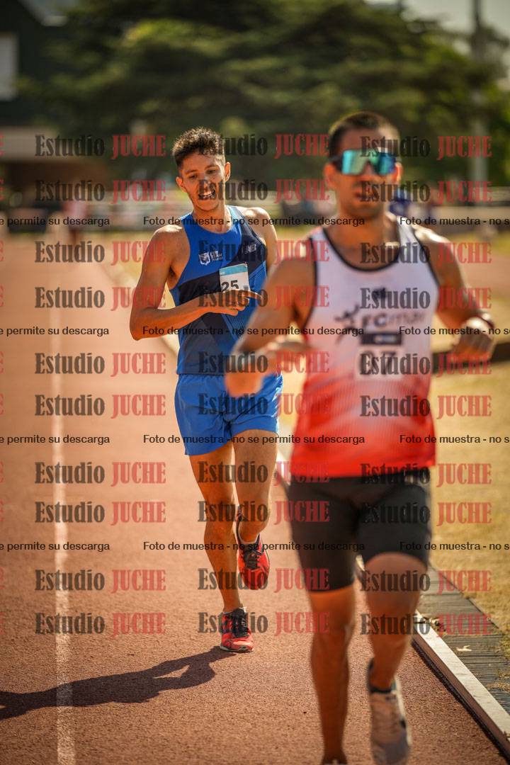 Fotos de los 3000 m llanos de varones