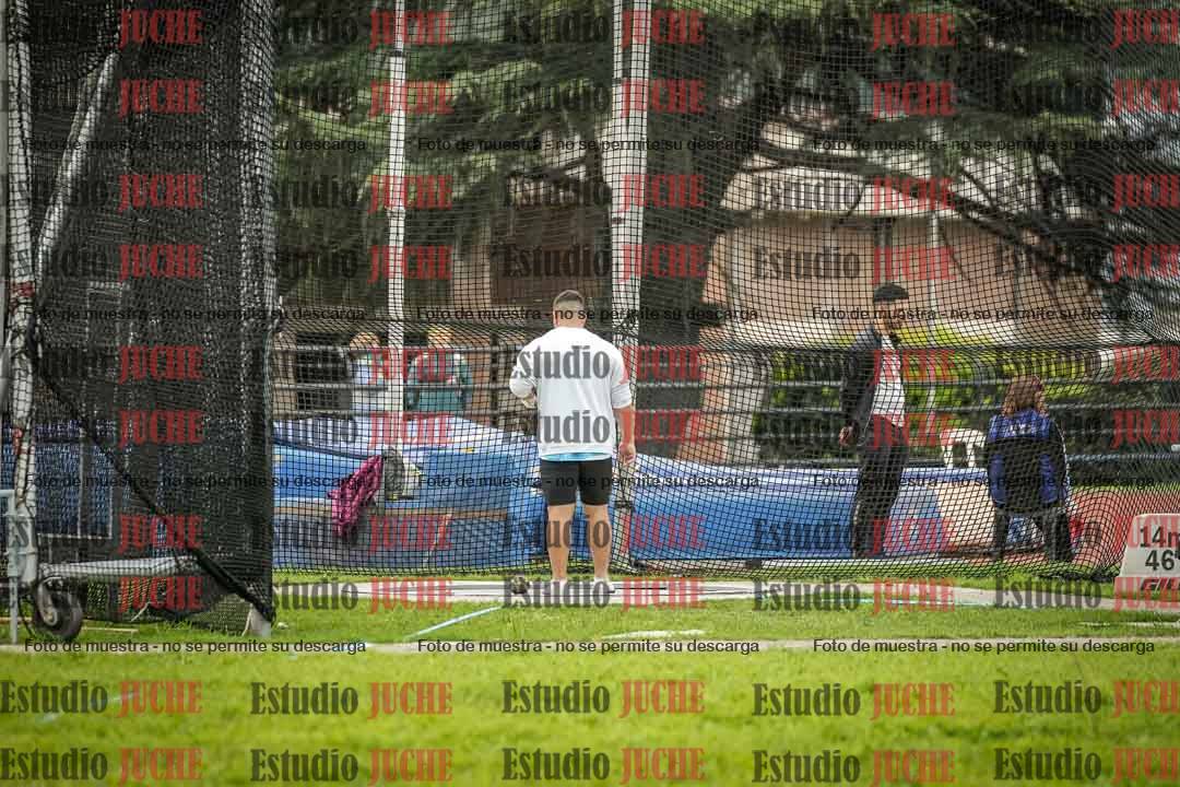 Fotos del lanzamiento de martillo de varones