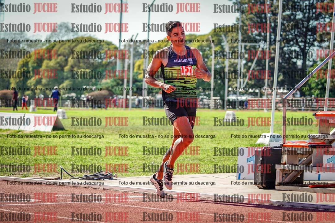 Fotos de los 800 m llanos de varones