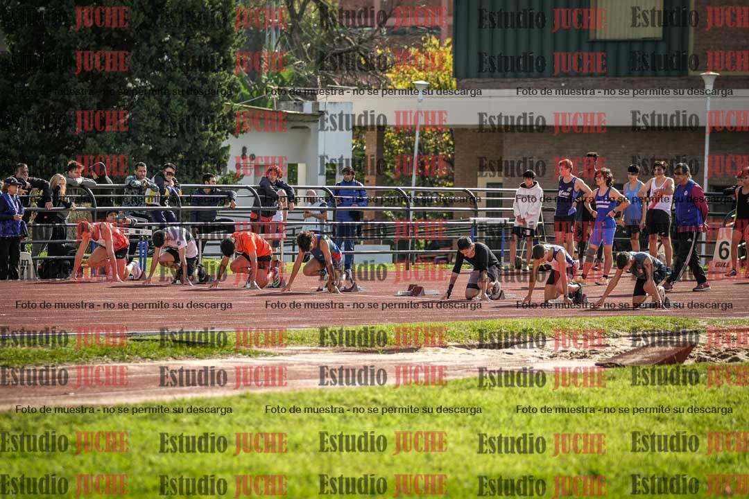 Fotos de los 100 m llanos de varones