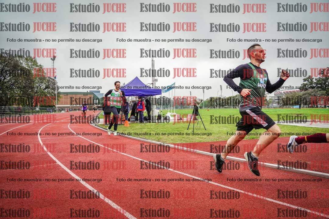 Fotos de los 800 m llanos de varones