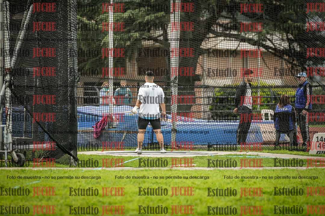 Fotos del lanzamiento de martillo de varones