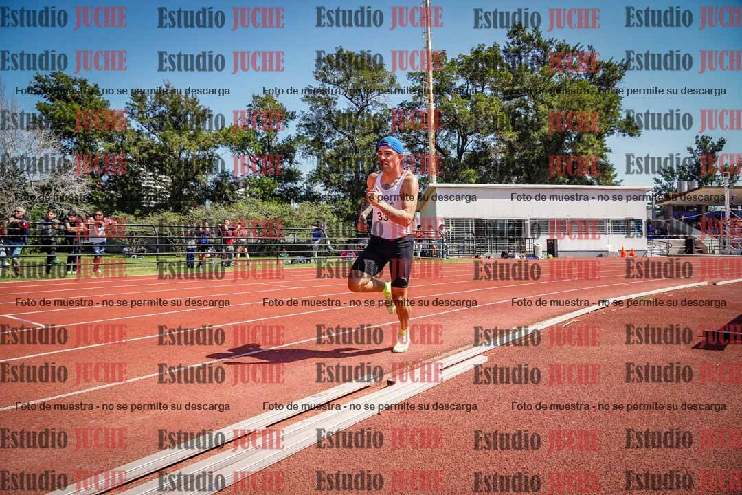 Fotos de los 800 m llanos de varones