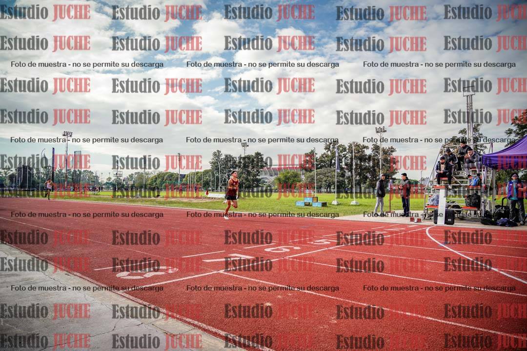 Fotos de los 400 m con vallas de varones