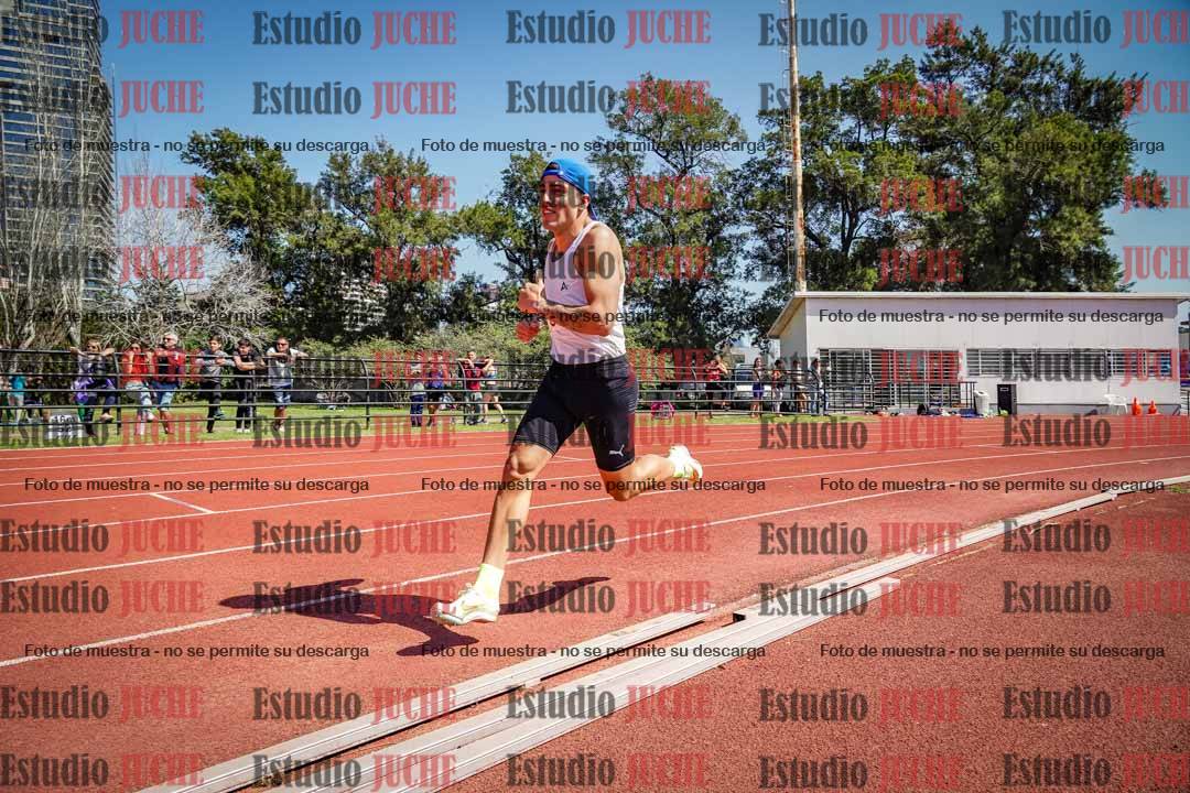 Fotos de los 800 m llanos de varones
