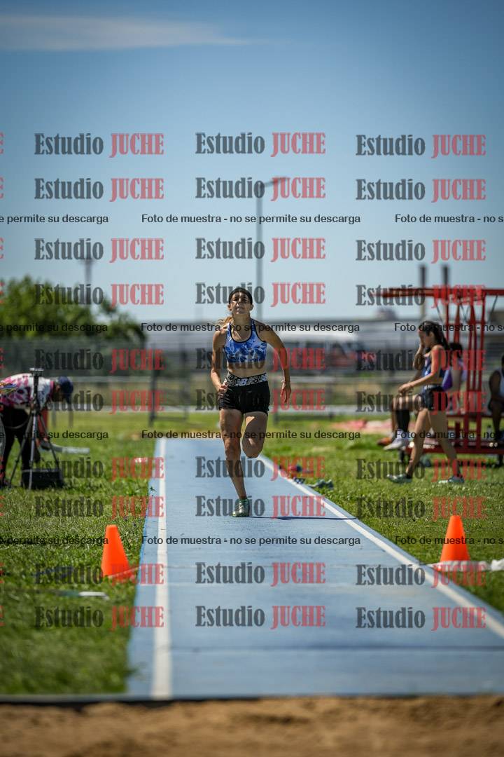 Fotos del salto triple de varones y mujeres - todas las tablas