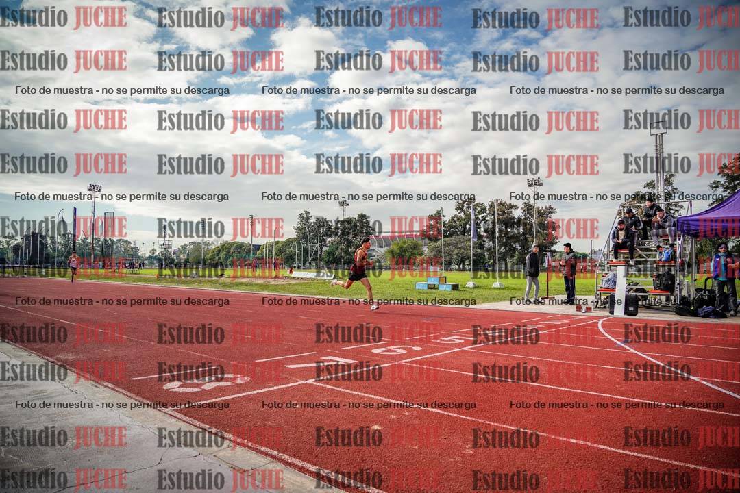 Fotos de los 400 m con vallas de varones