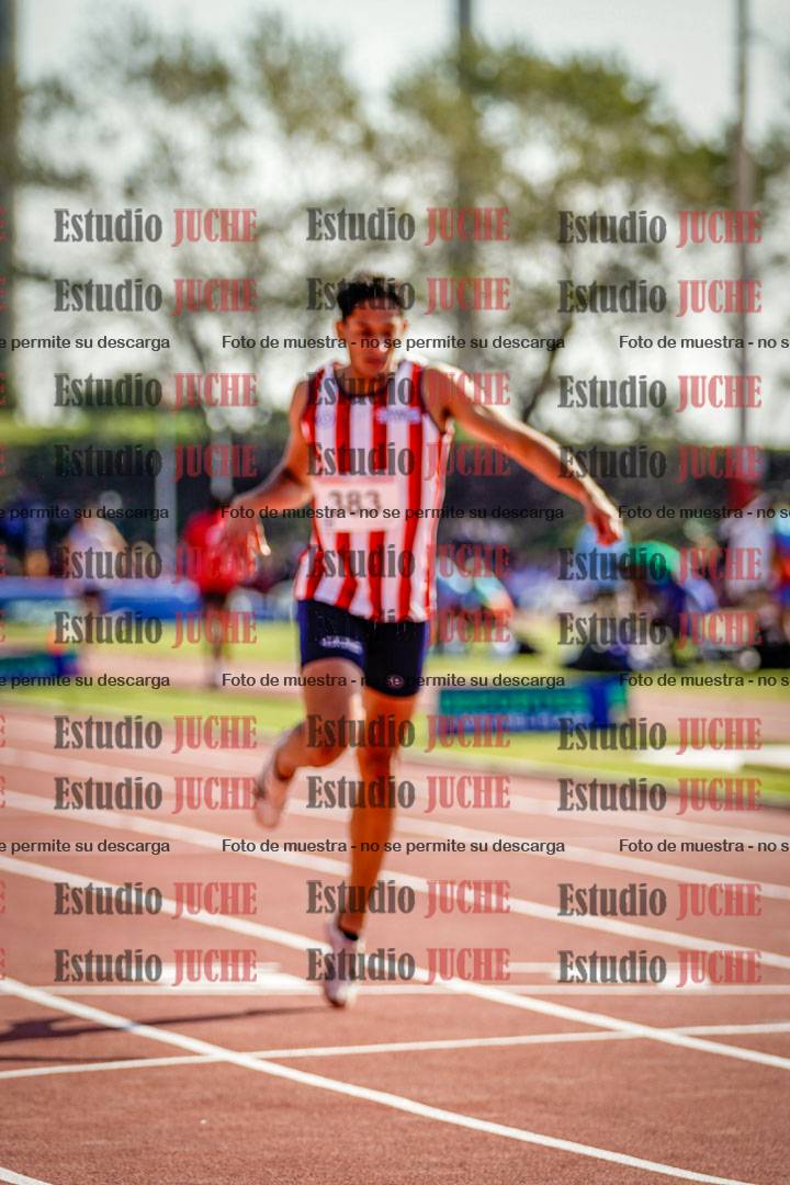 Fotos de los 400 m llanos de varones