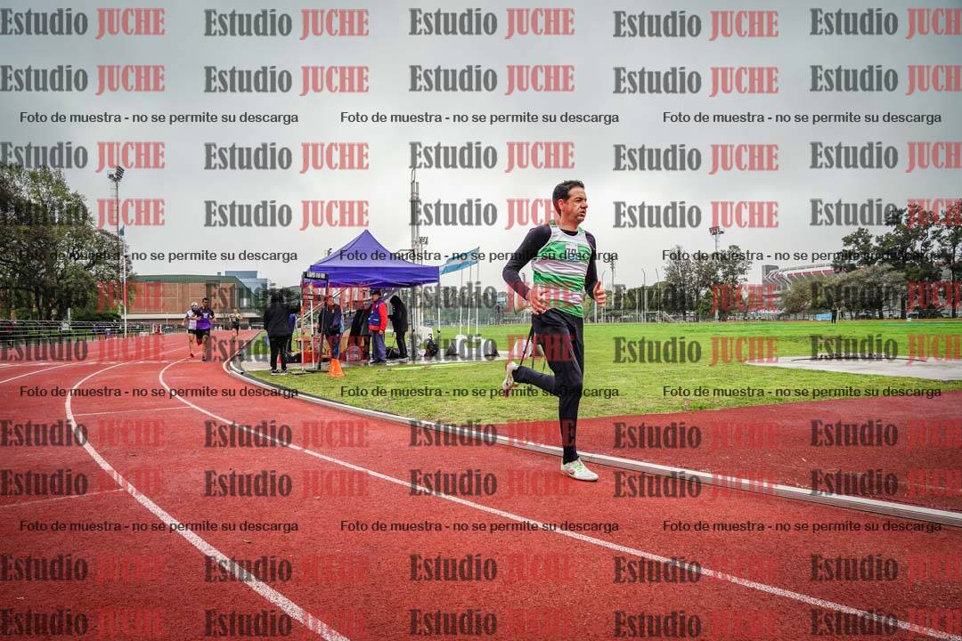 Fotos de los 800 m llanos de varones