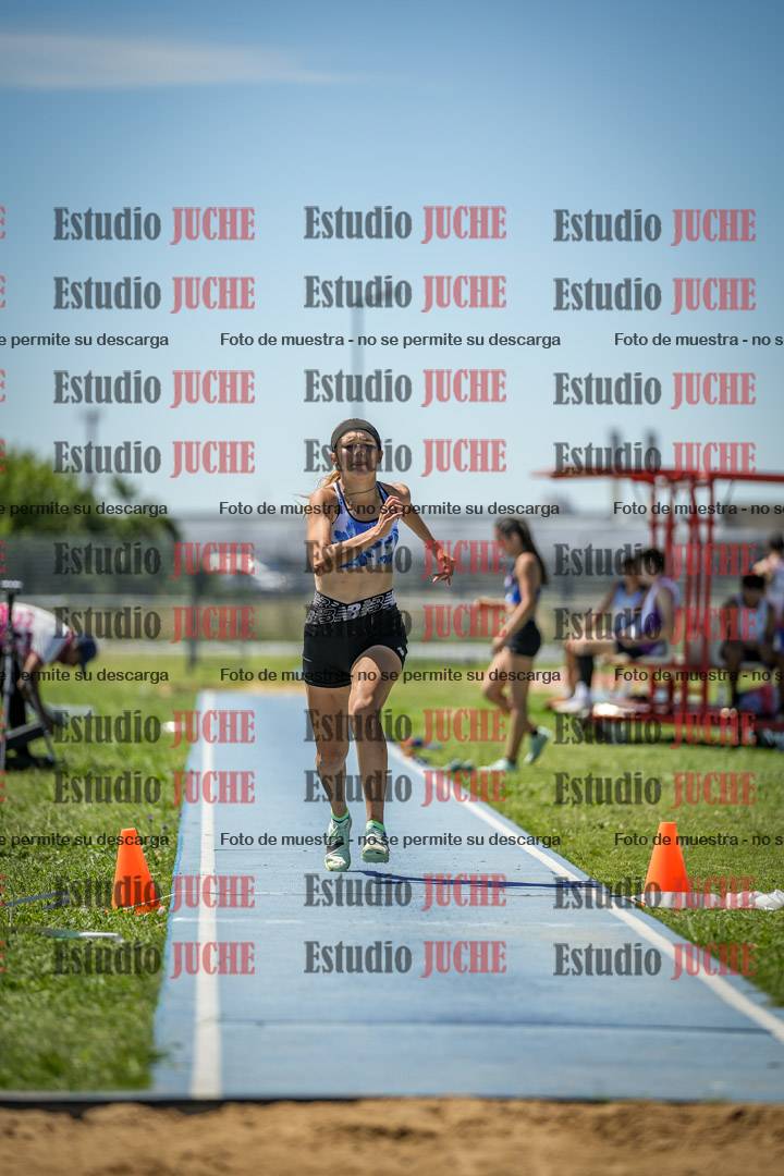 Fotos del salto triple de varones y mujeres - todas las tablas
