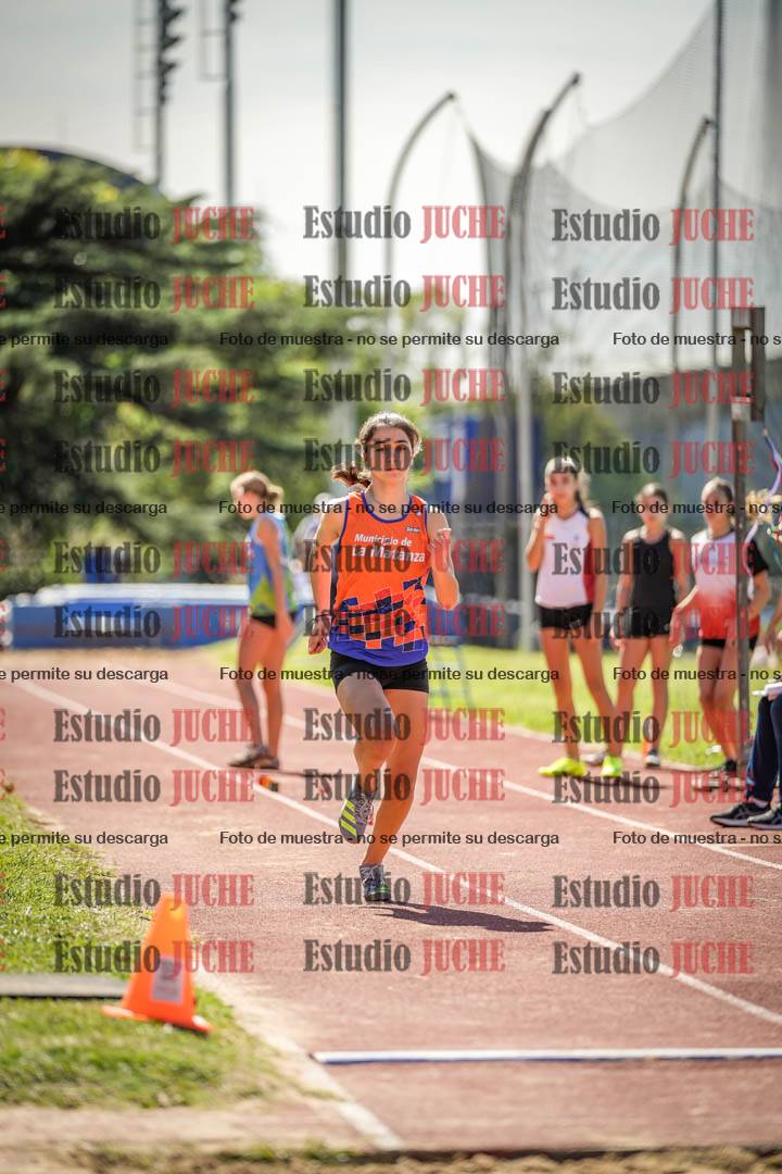 Fotos del salto en largo de mujeres - U16