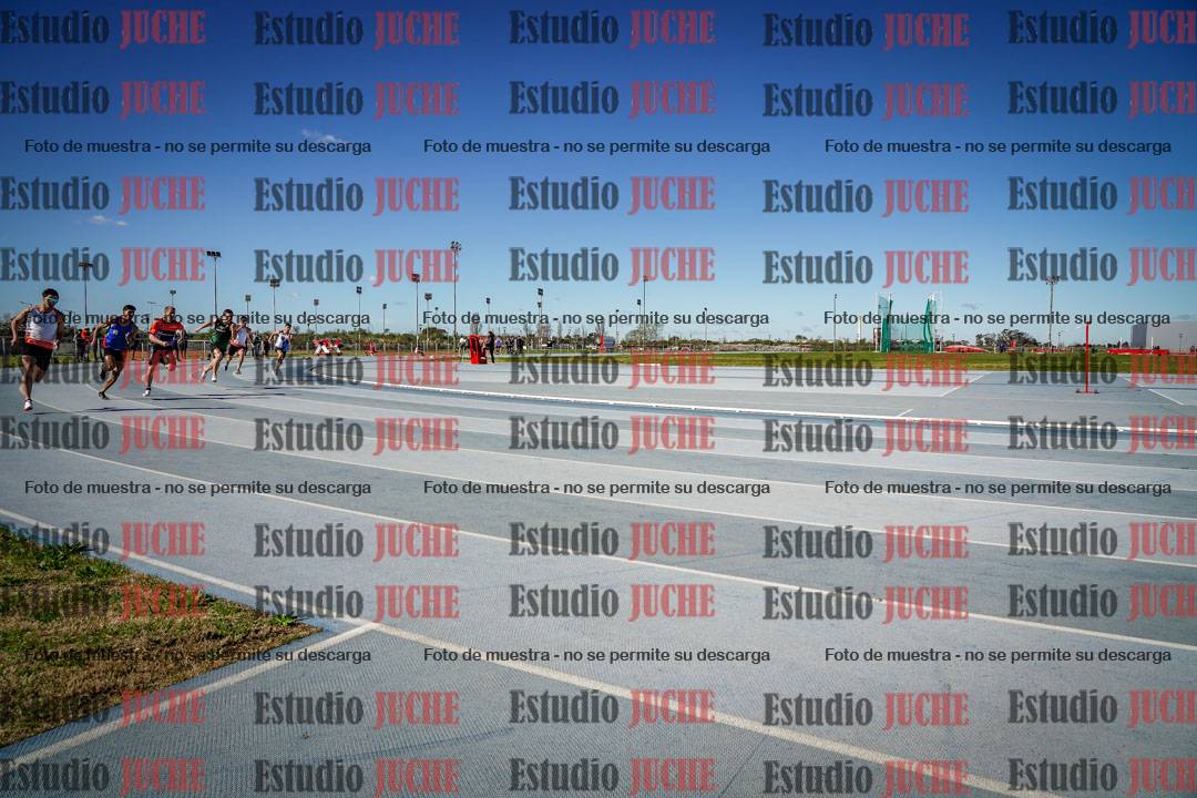 Fotos de los 200 m llanos de varones