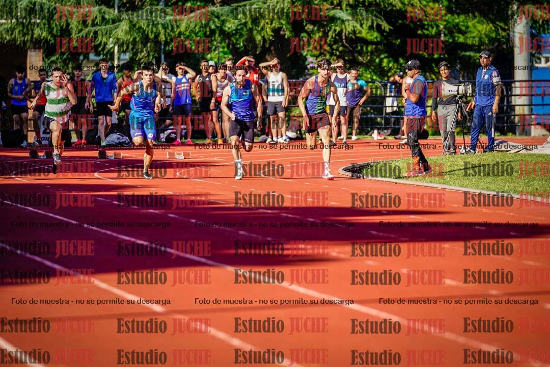 Fotos de los 100 m llanos de varones