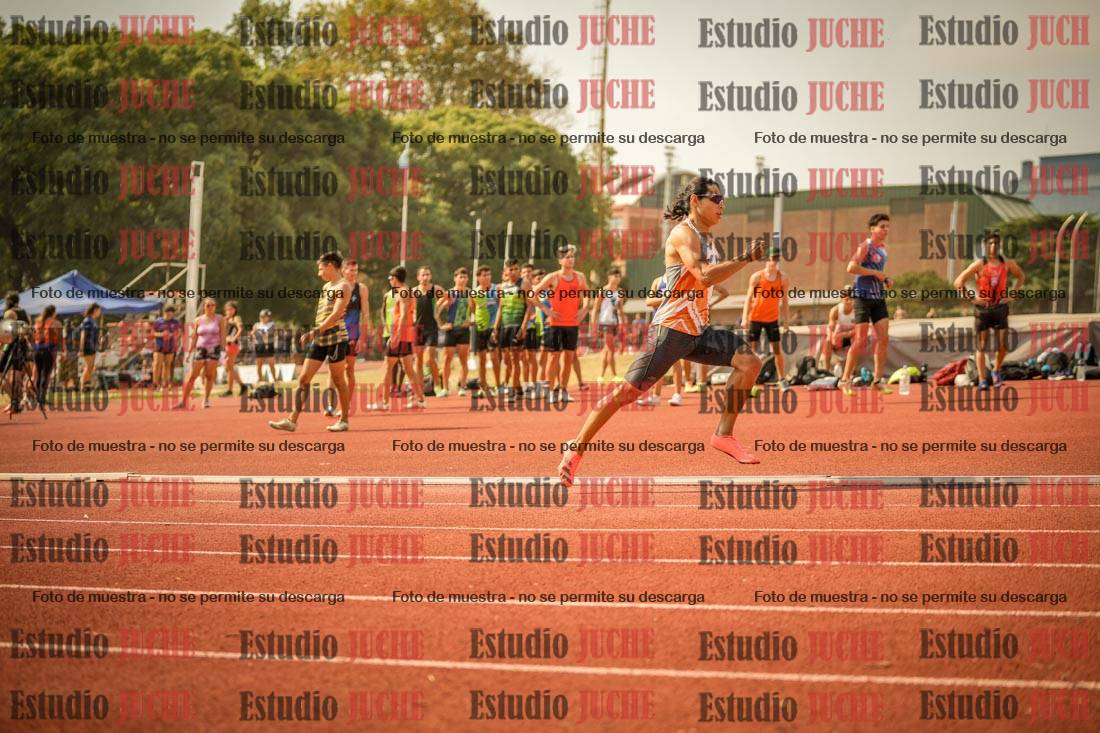 Fotos de los 400 m llanos de varones