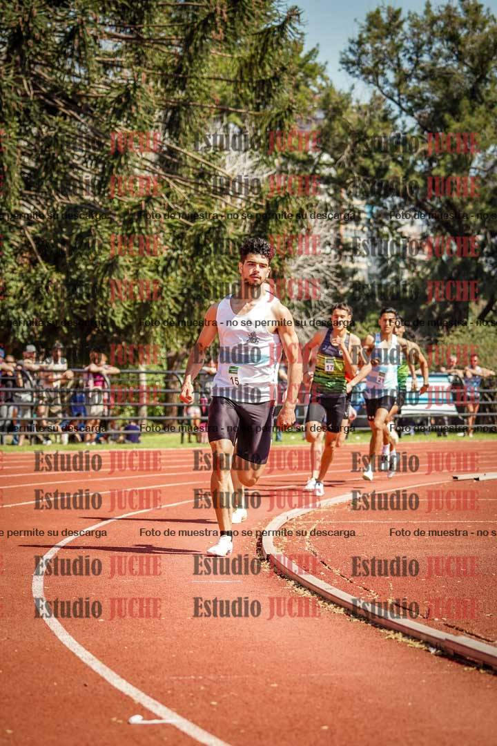 Fotos de los 800 m llanos de varones