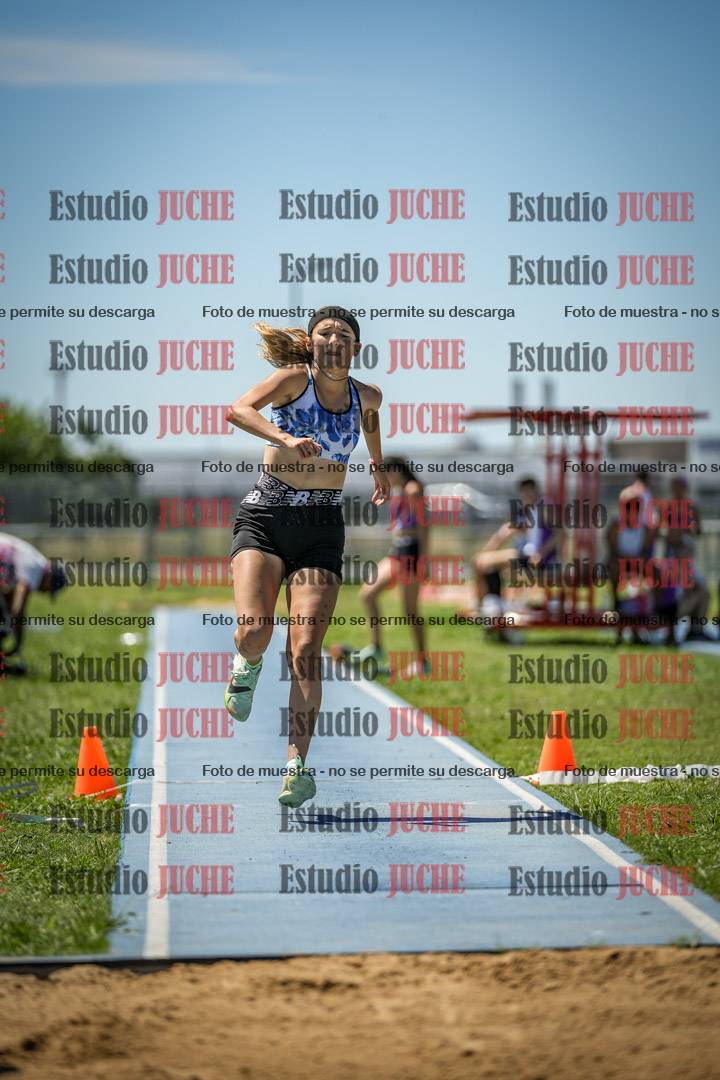 Fotos del salto triple de varones y mujeres - todas las tablas