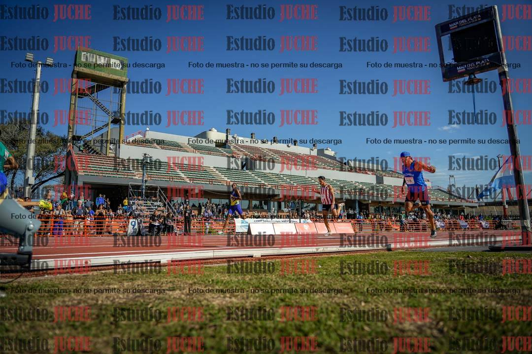 Fotos de los 400 m llanos de varones