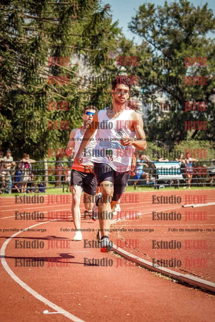 Fotos de los 800 m llanos de varones