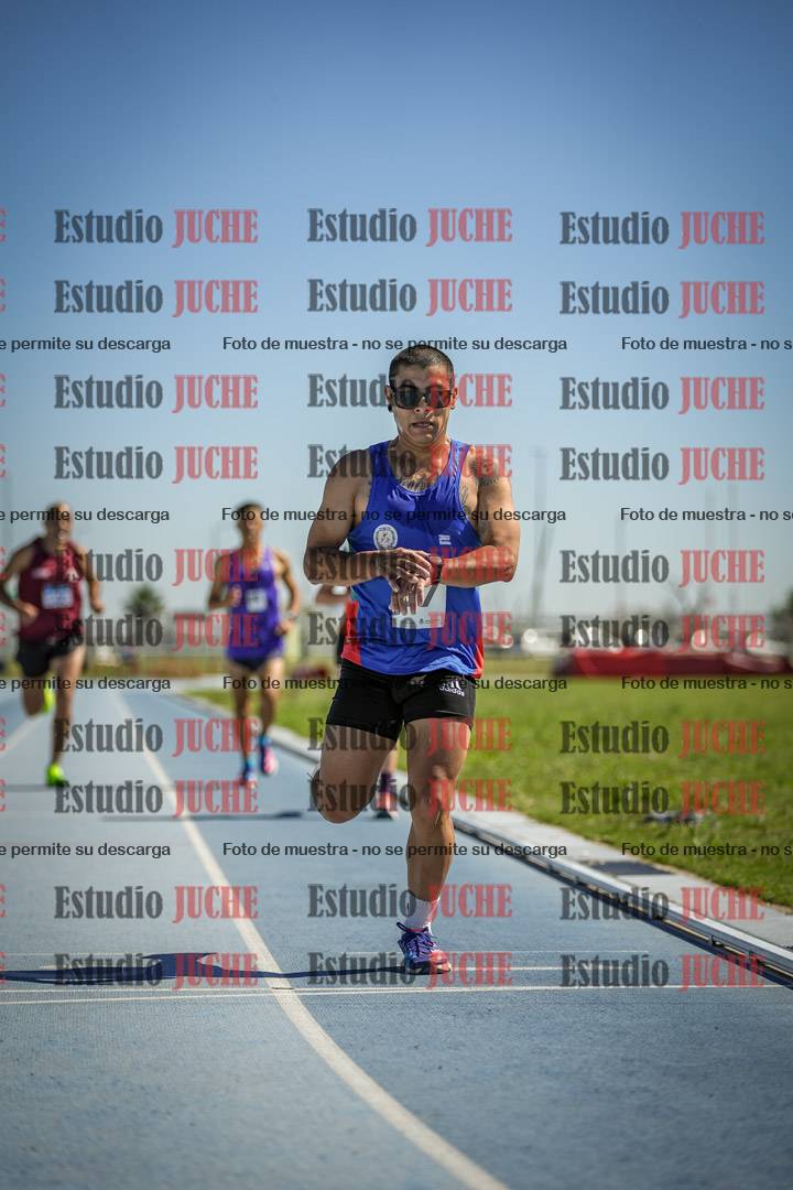 Fotos de los 5000 m de mujeres y varones - serie 2