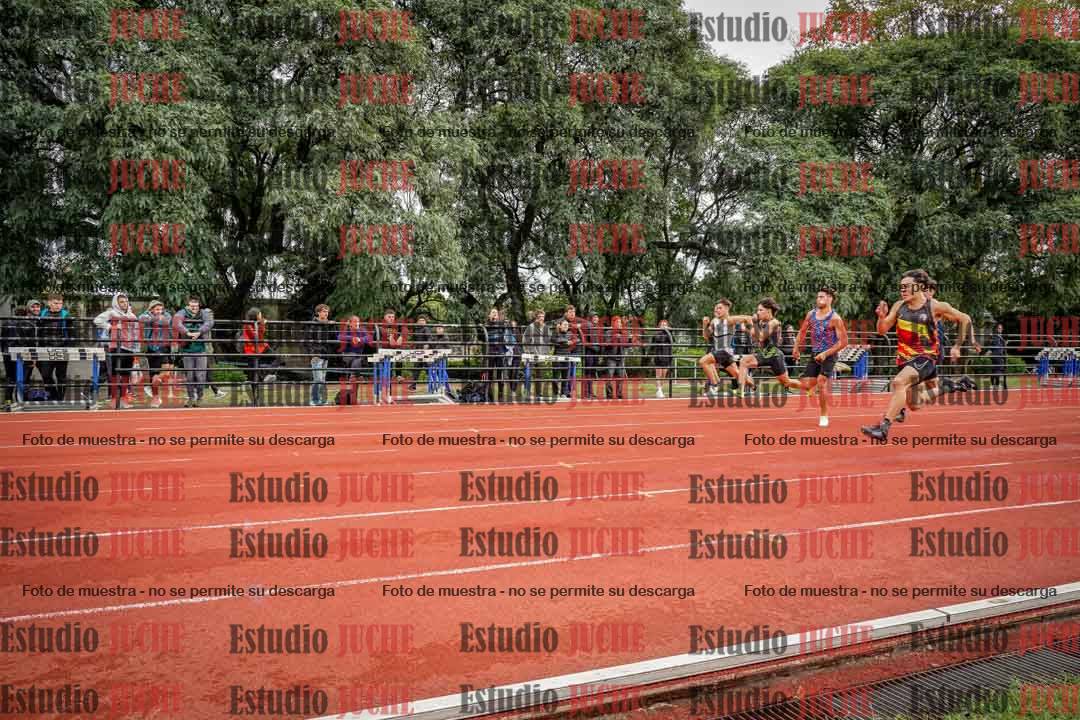 Fotos de los 100 m llanos de varones
