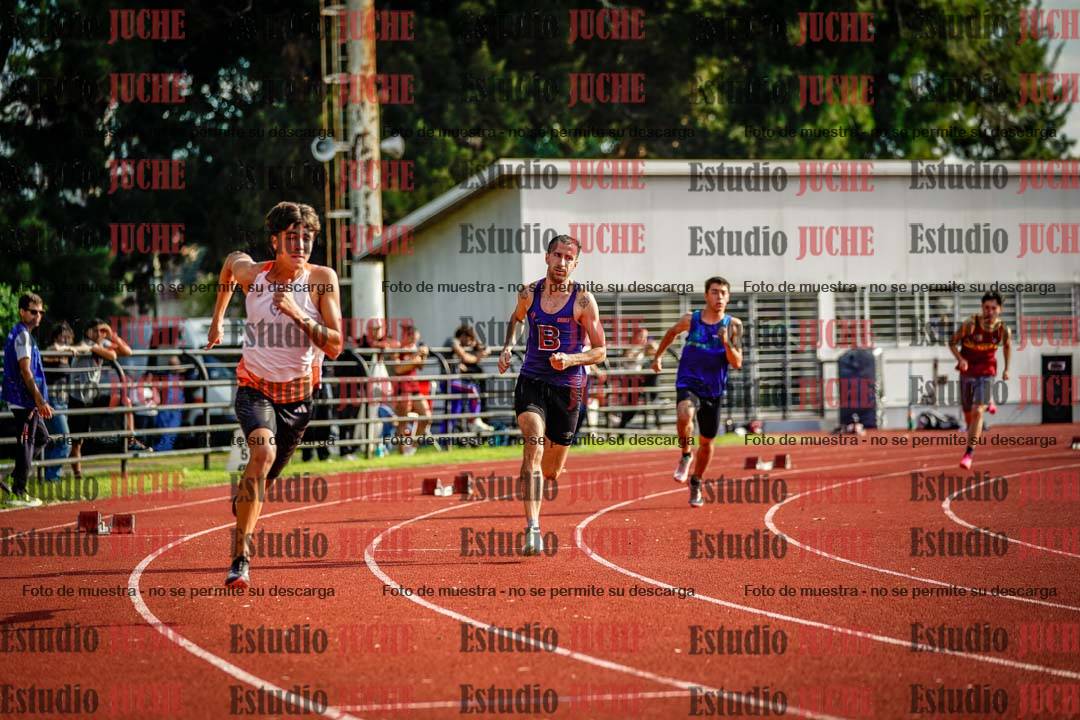 Fotos de los 400 m con vallas de varones