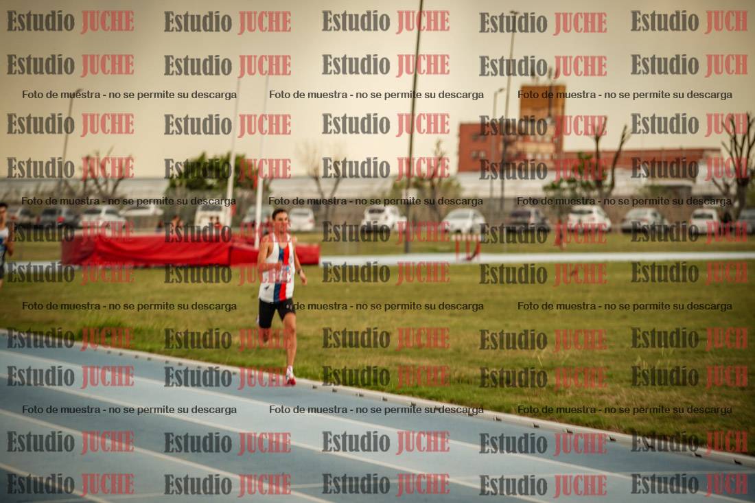 Fotos de los 600 m llanos de varones