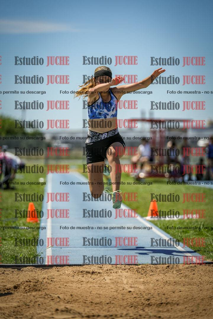 Fotos del salto triple de varones y mujeres - todas las tablas