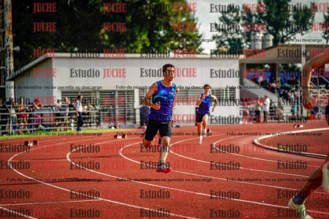 Fotos de los 400 m con vallas de varones