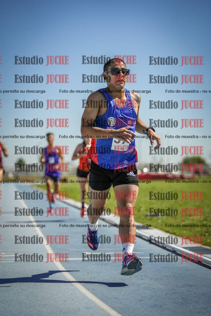 Fotos de los 5000 m de mujeres y varones - serie 2