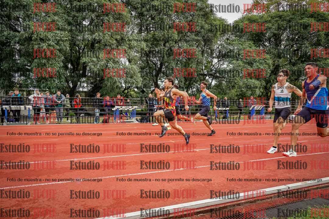 Fotos de los 100 m llanos de varones