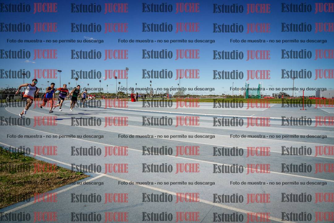 Fotos de los 200 m llanos de varones