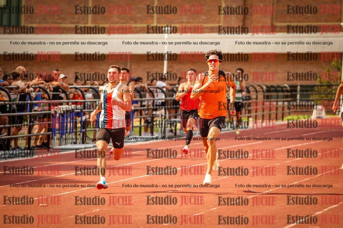 Fotos de los 400 m llanos de varones