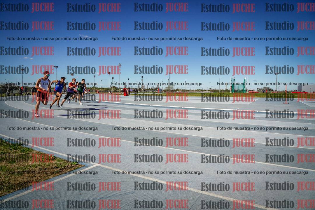 Fotos de los 200 m llanos de varones