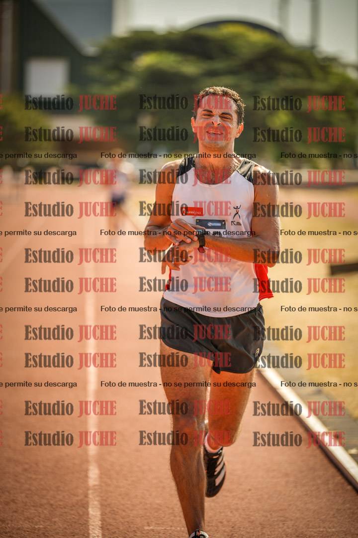 Fotos de los 3000 m llanos de varones