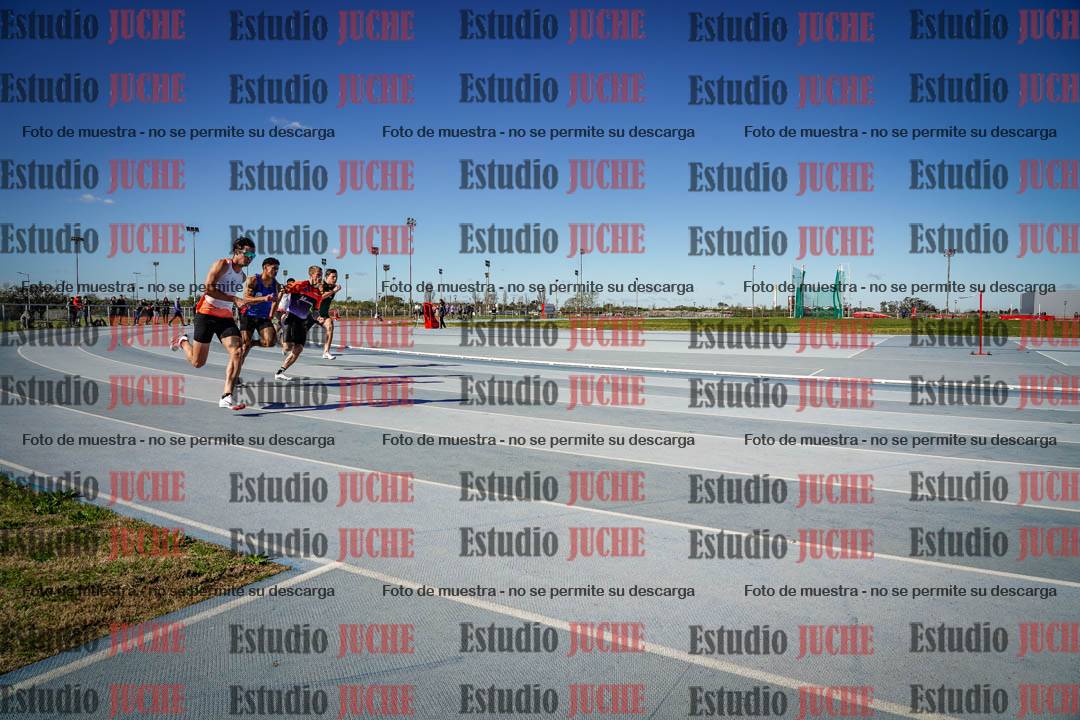 Fotos de los 200 m llanos de varones