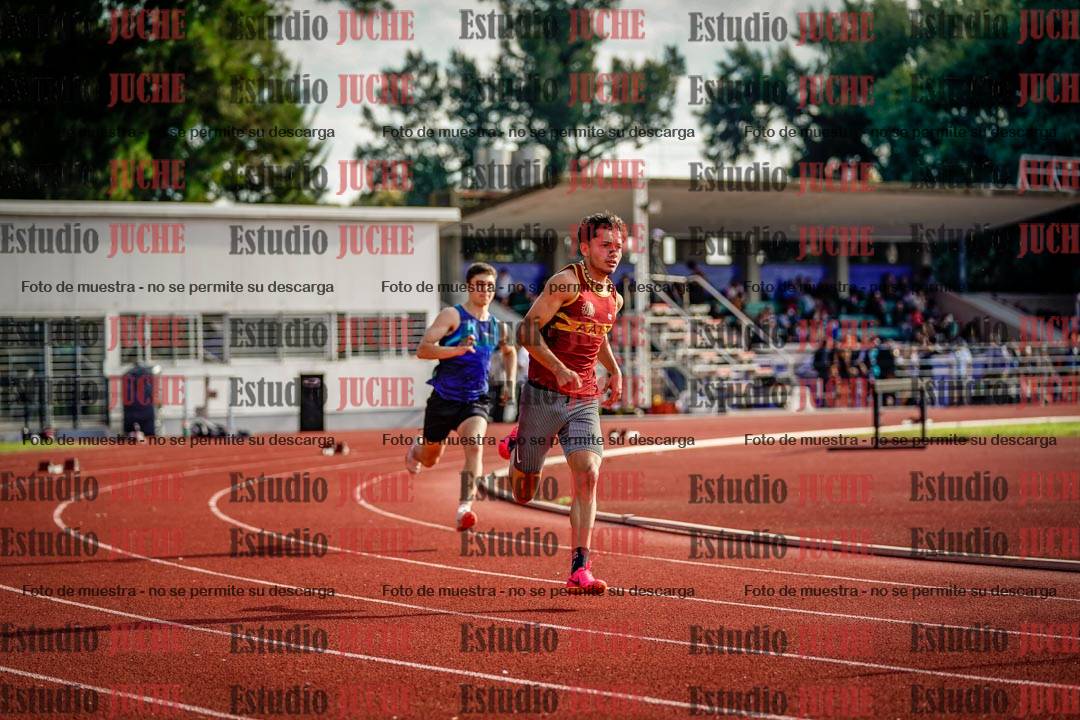 Fotos de los 400 m con vallas de varones