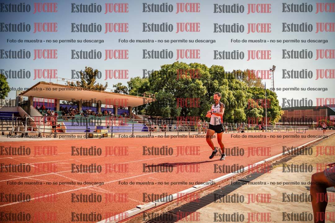 Fotos de los 3000 m llanos de varones