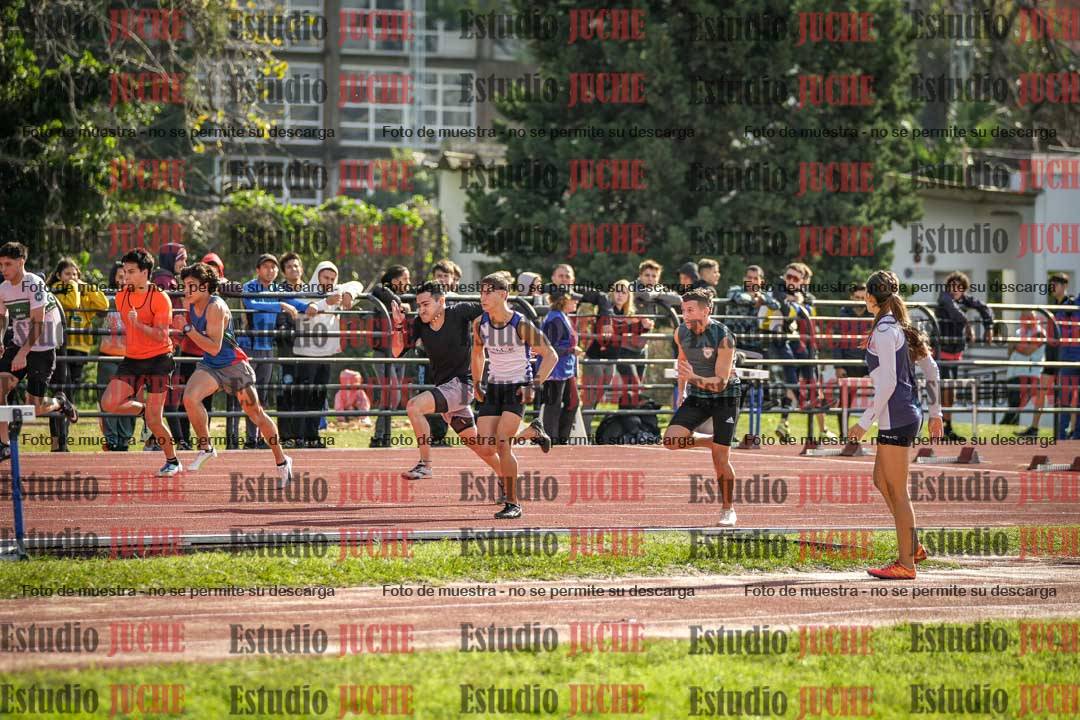 Fotos de los 100 m llanos de varones