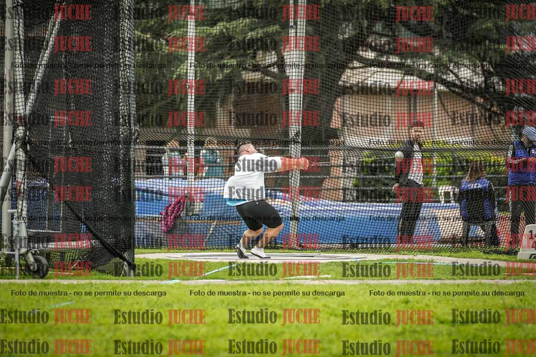 Fotos del lanzamiento de martillo de varones