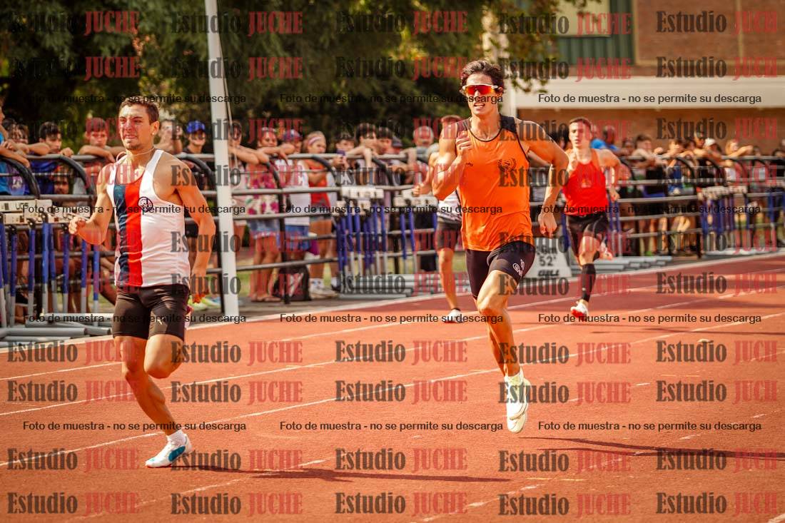 Fotos de los 400 m llanos de varones