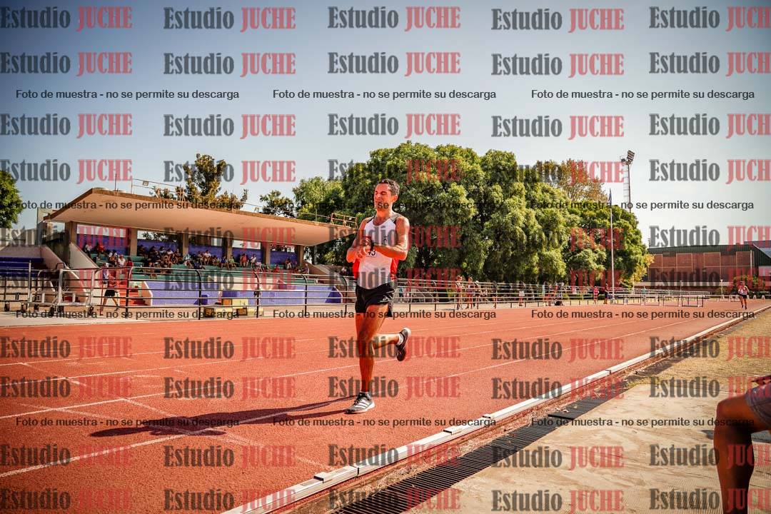 Fotos de los 3000 m llanos de varones