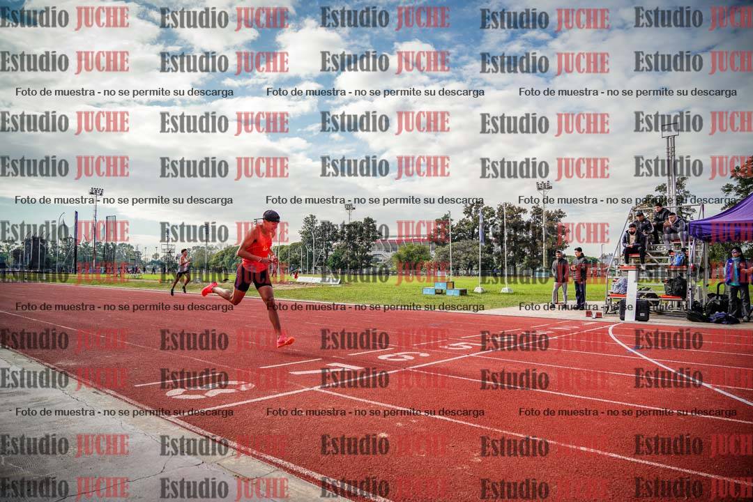 Fotos de los 400 m con vallas de varones