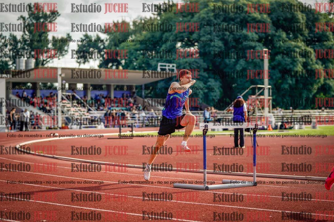 Fotos de los 400 m con vallas de varones