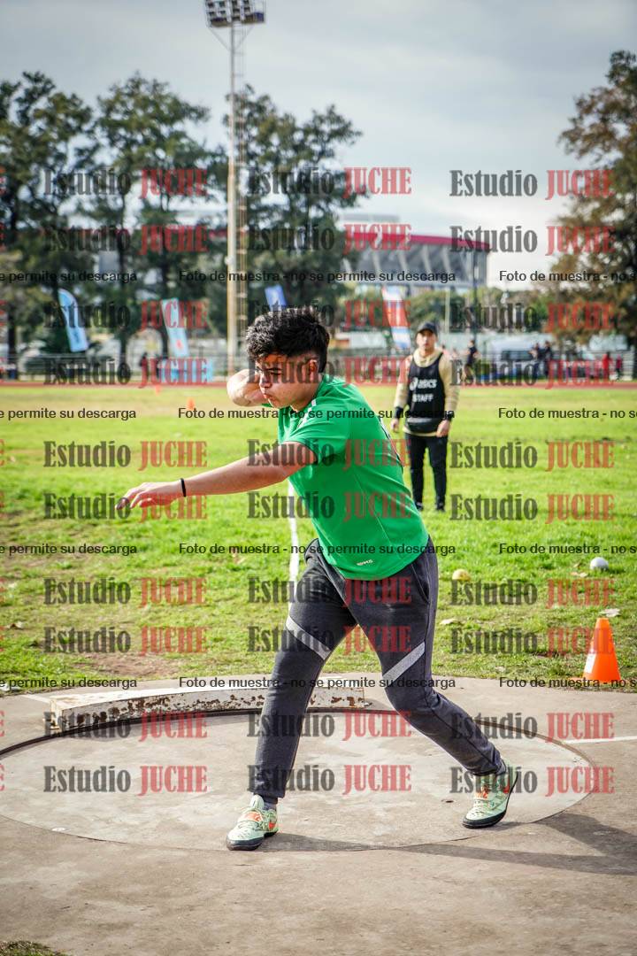Fotos del lanzamiento de bala de varones