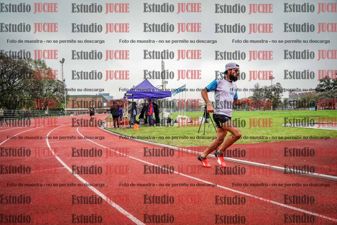 Fotos de los 800 m llanos de varones