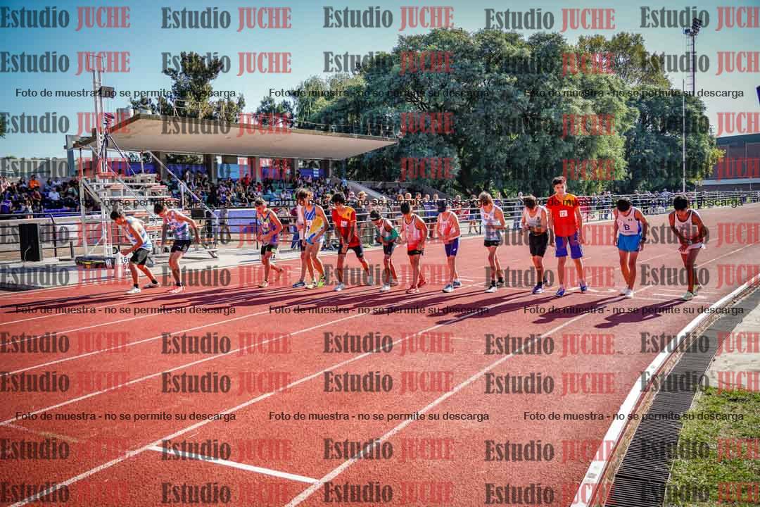 Fotos de los 2400 m llanos de varones